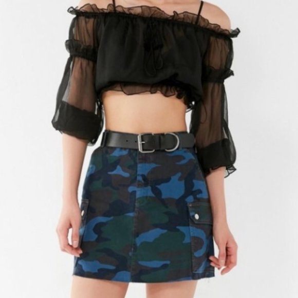 Urban Outfitters Dresses & Skirts - BDG Urban Outfitters Camo Mini Skirt